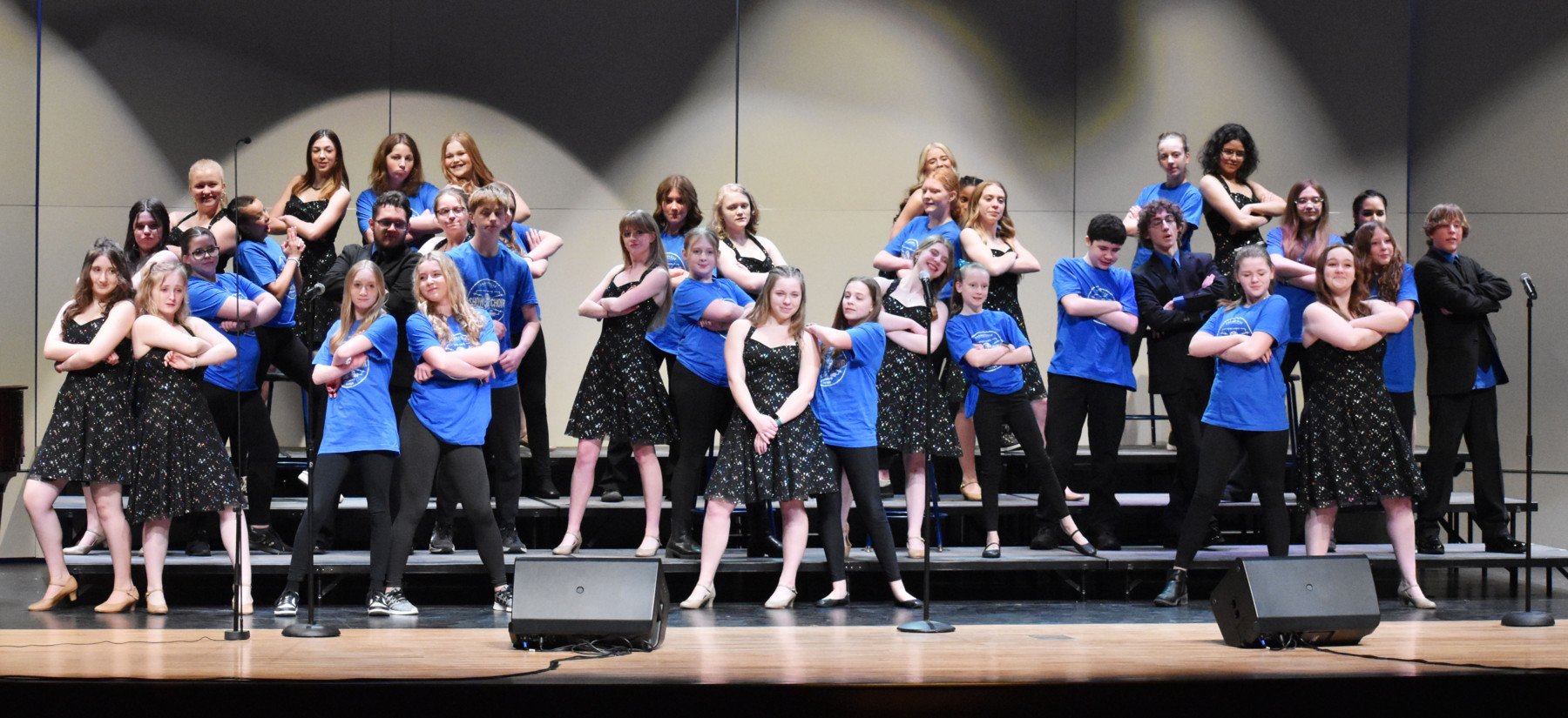 Pardeeville Middle School and High School Show Choirs
